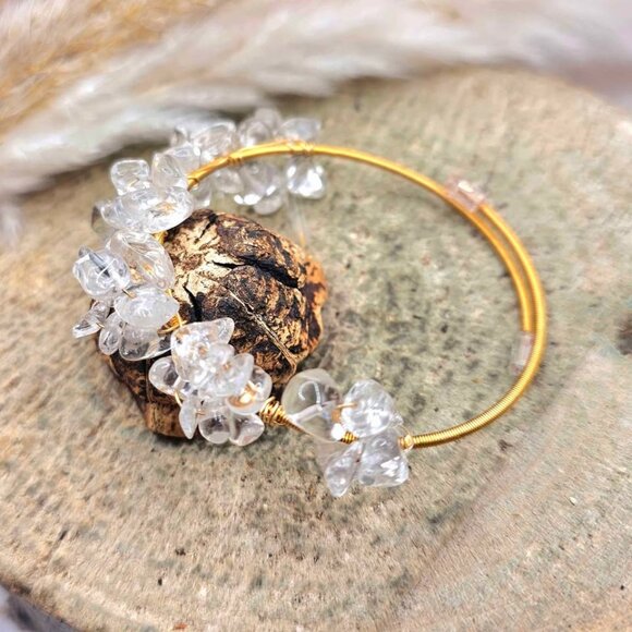 Nature Crystal Chips Flowers Bangle - Picture 10 of 10